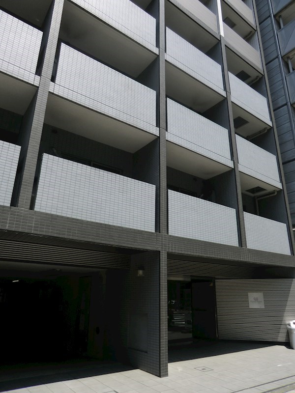 グロースメゾン新横浜 外観