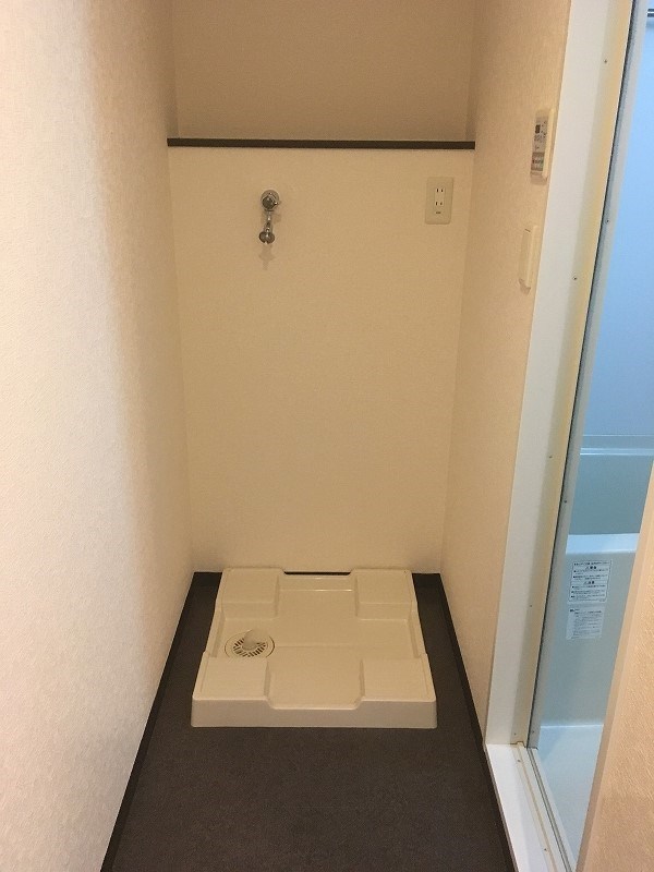 グロースメゾン新横浜 洗濯機置場